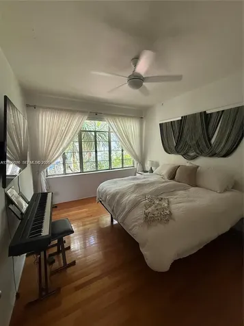817 Lenox Avenue Miami Beach FL 33139
