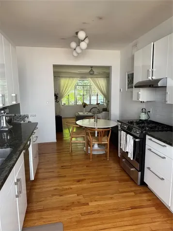 817 Lenox Avenue Miami Beach FL 33139
