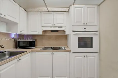 19390 Collins Avenue Sunny Isles Beach FL 33160