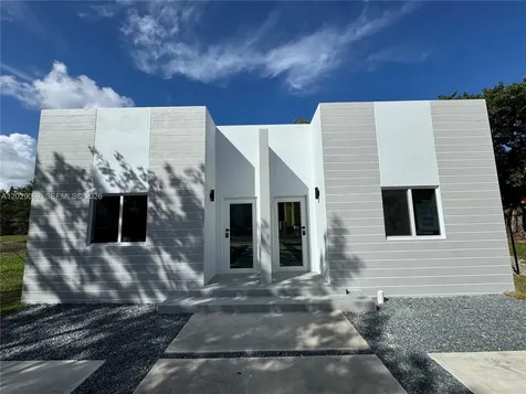 135 NW 60th Street Miami FL 33127