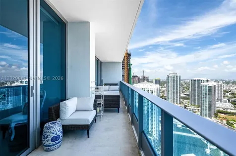 200 Biscayne Boulevard Way Miami FL 33131