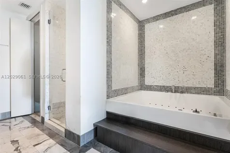 200 Biscayne Boulevard Way Miami FL 33131
