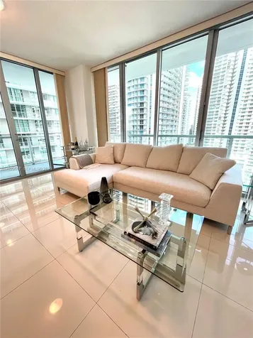 79 SW 12th Street Miami FL 33130