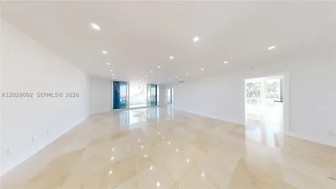 21050 NE 38th Avenue Aventura FL 33180