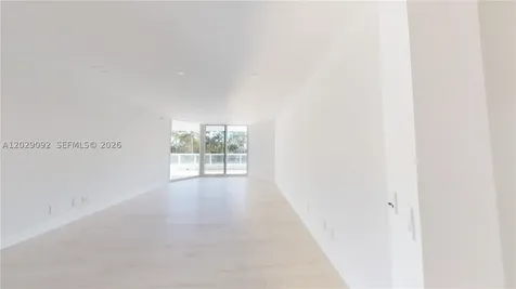 21050 NE 38th Avenue Aventura FL 33180
