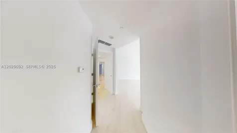 21050 NE 38th Avenue Aventura FL 33180