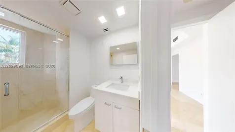 21050 NE 38th Avenue Aventura FL 33180