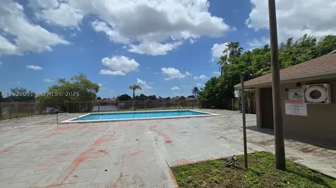 6515 W 26th Drive Hialeah FL 33016
