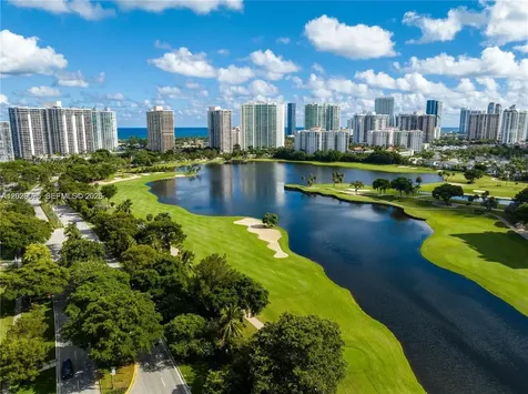 3475 N Country Club Drive Aventura FL 33180