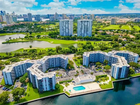 3475 N Country Club Drive Aventura FL 33180