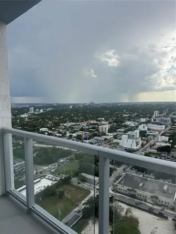 185 SW 7th Street Miami FL 33130