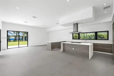 16689 N Botaniko Drive N Weston FL 33326