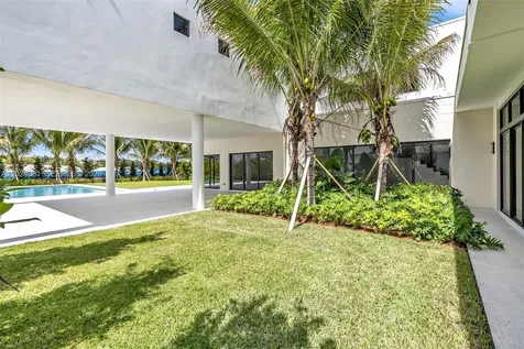 16689 N Botaniko Drive N Weston FL 33326