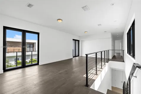 16689 N Botaniko Drive N Weston FL 33326