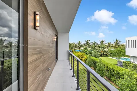 16689 N Botaniko Drive N Weston FL 33326