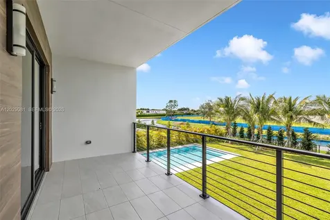 16689 N Botaniko Drive N Weston FL 33326