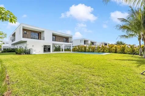 16689 N Botaniko Drive N Weston FL 33326
