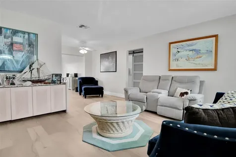 4905 NW 47th Avenue Tamarac FL 33319