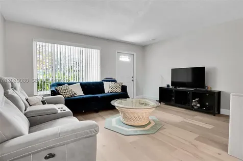 4905 NW 47th Avenue Tamarac FL 33319