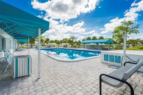 7211 NW 76th Street Tamarac FL 33321