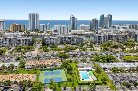 903 NE 27th Avenue Hallandale Beach FL 33009