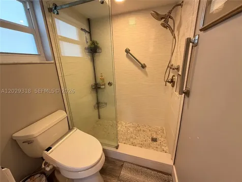 9235 Lagoon Place Davie FL 33324