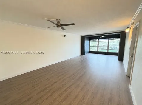 9235 Lagoon Place Davie FL 33324