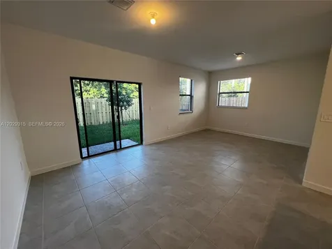 24600 SW 119th Place Miami FL 33032