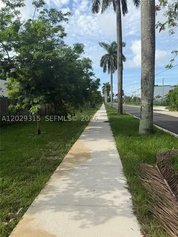 24600 SW 119th Place Miami FL 33032