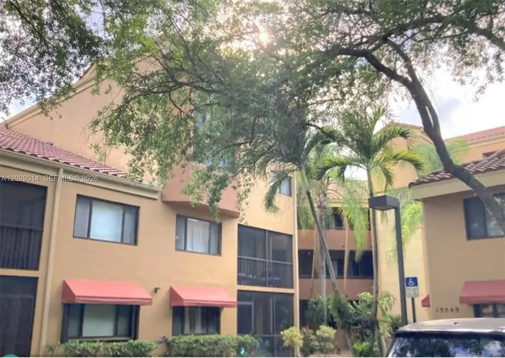 15495 N Miami Lakeway N Miami Lakes FL 33014
