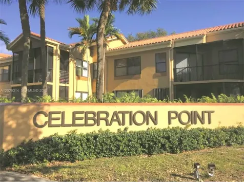 15495 N Miami Lakeway N Miami Lakes FL 33014