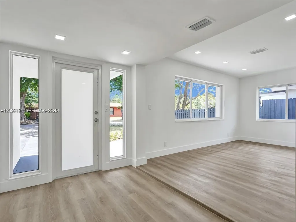 1609 NW 7th Terrace Fort Lauderdale FL 33311