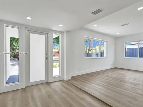 1609 NW 7th Terrace Fort Lauderdale FL 33311