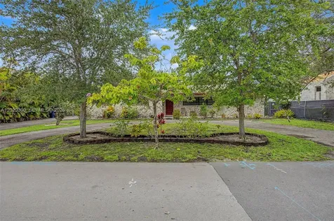 7931 SW 59th Avenue South Miami FL 33143
