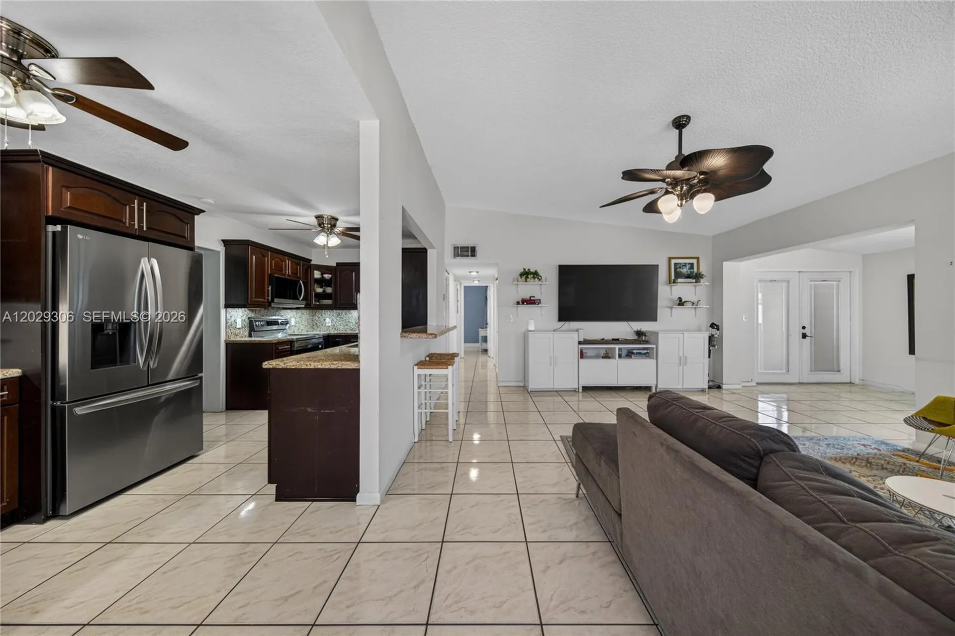 211 S 57th Way Hollywood FL 33023