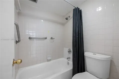 16710 NE 9th Avenue North Miami Beach FL 33162