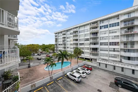 16710 NE 9th Avenue North Miami Beach FL 33162