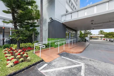 16710 NE 9th Avenue North Miami Beach FL 33162