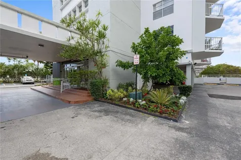 16710 NE 9th Avenue North Miami Beach FL 33162