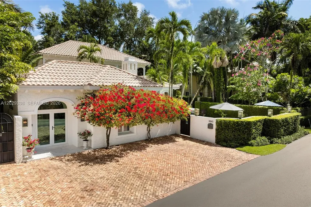 3845 Wood Avenue Miami FL 33133