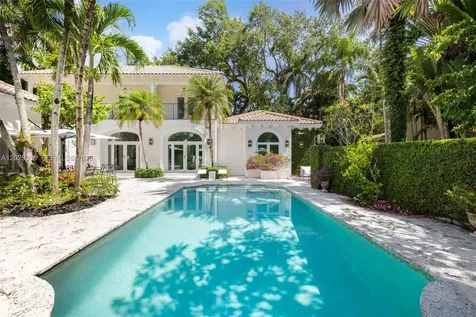 3845 Wood Avenue Miami FL 33133