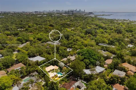 3845 Wood Avenue Miami FL 33133