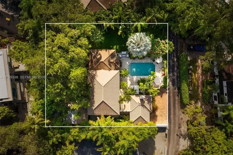 3845 Wood Avenue Miami FL 33133