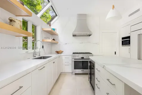 3845 Wood Avenue Miami FL 33133