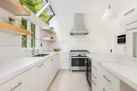 3845 Wood Avenue Miami FL 33133