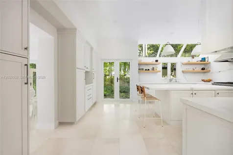 3845 Wood Avenue Miami FL 33133