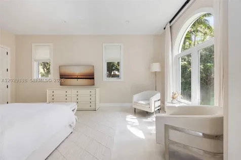 3845 Wood Avenue Miami FL 33133