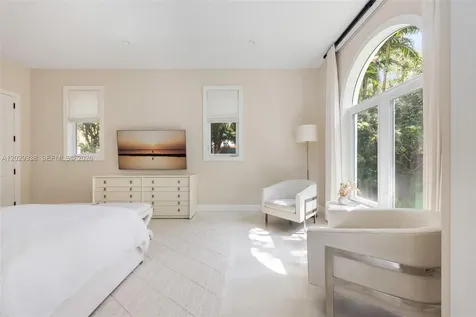 3845 Wood Avenue Miami FL 33133