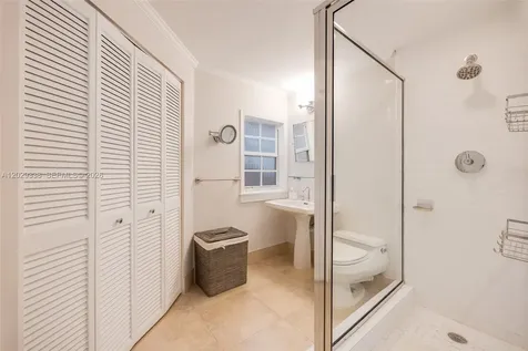 3845 Wood Avenue Miami FL 33133