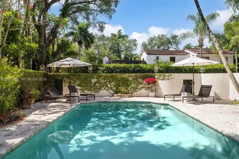 3845 Wood Avenue Miami FL 33133